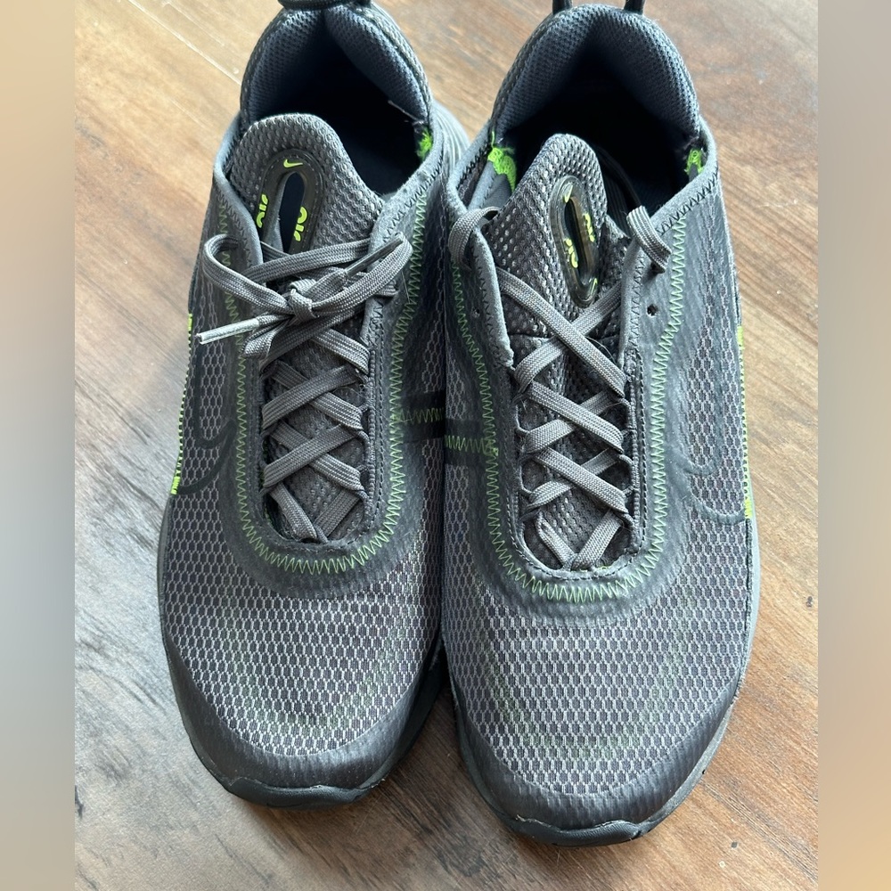 Boys sneakers